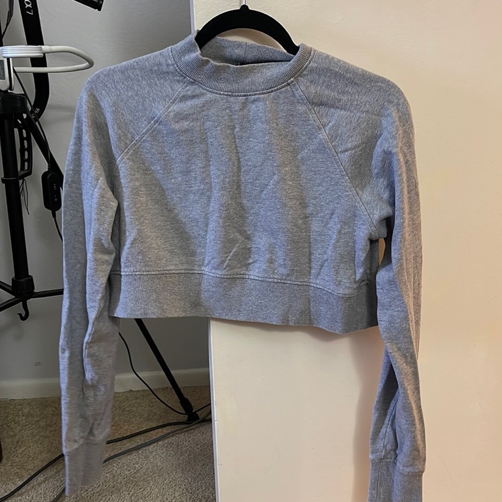 cropped grey sweater